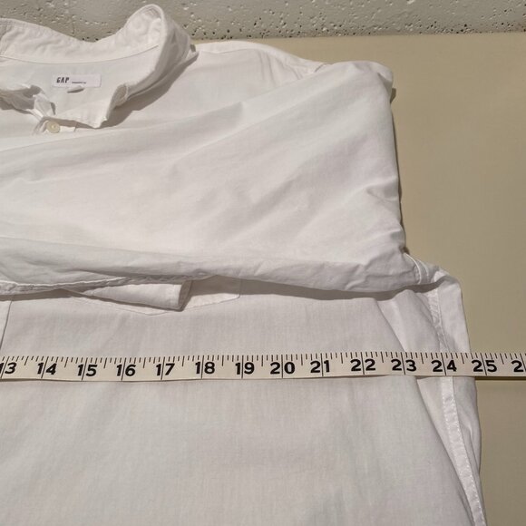Gap Men's Standard Fit Classic Button Down Shirt - Picture 5 of 6